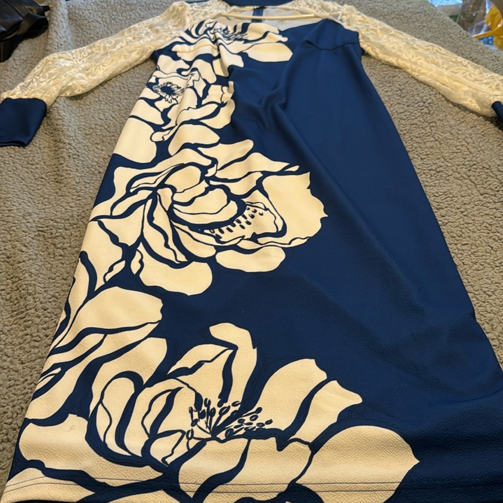 New never worn royal blue dress size 2xl